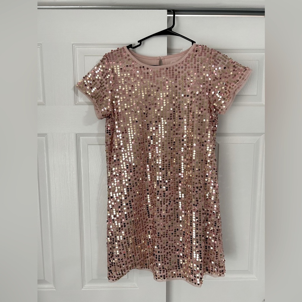 Sparkle sequin pink dress, girls’ size 10/12 plus, great for Taylor Swift party!